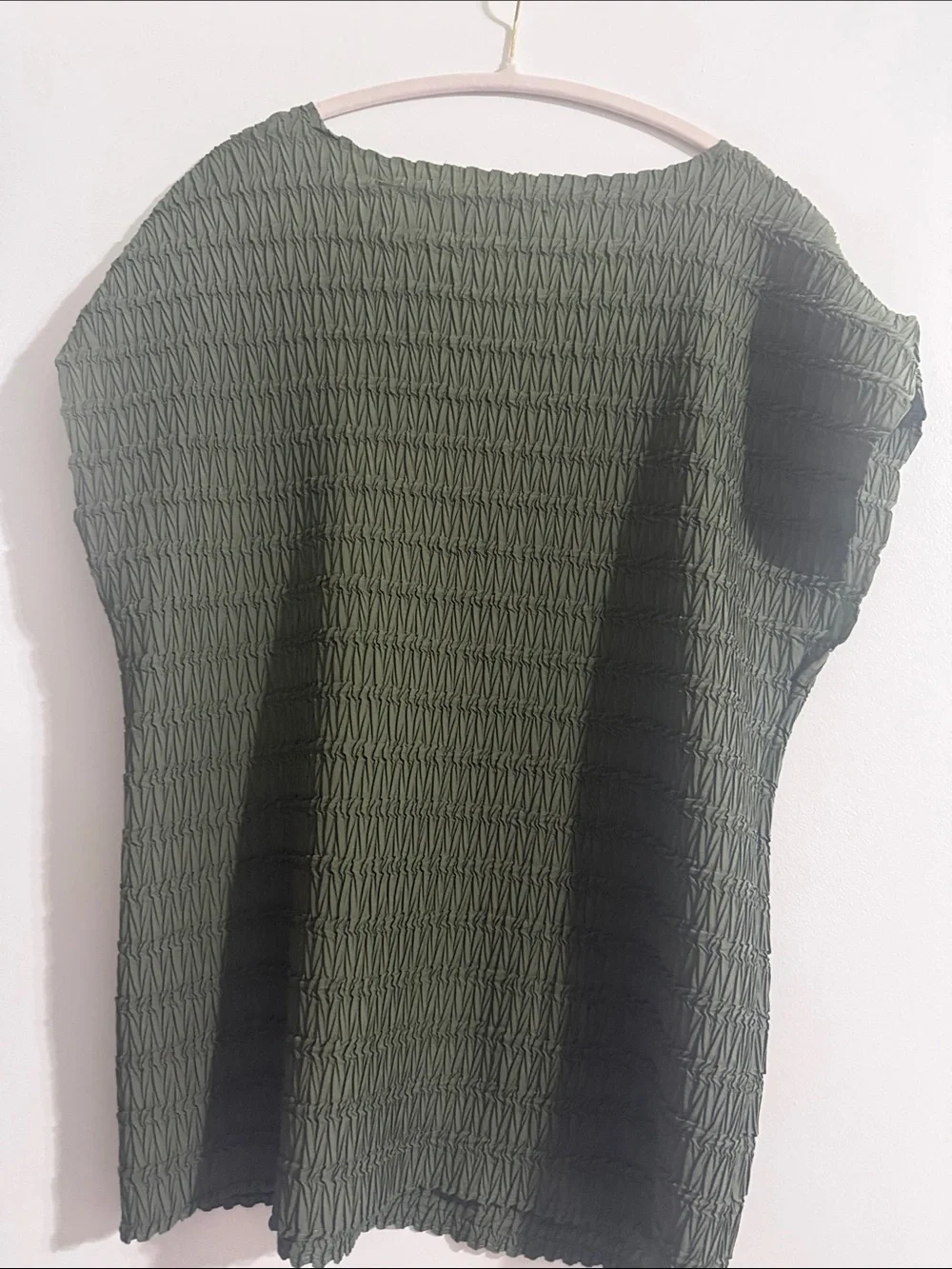 Tahari Olive Green Textured Smocked Blouse - Picture 5 of 5